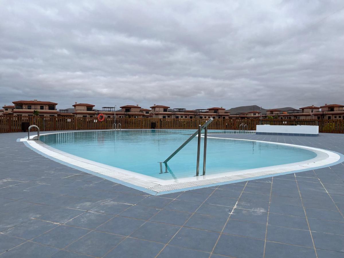 Stillvolle Villa Mit Terrasse, Garten Und Grill Lajares Exteriér fotografie